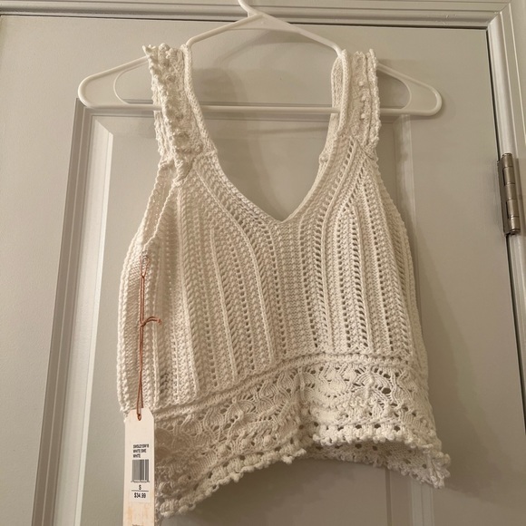 Shyanne white knit tank top. Size S - Picture 2 of 4
